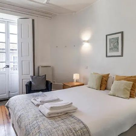 Appartamento 61 - Bright 2br W/ Balcony By Lovelystay Oporto