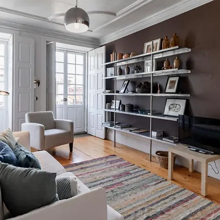 Appartamento 61 - Bright 2br W/ Balcony By Lovelystay Oporto