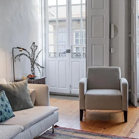 61 - Bright 2br W/ Balcony By Lovelystay Apartamento Oporto