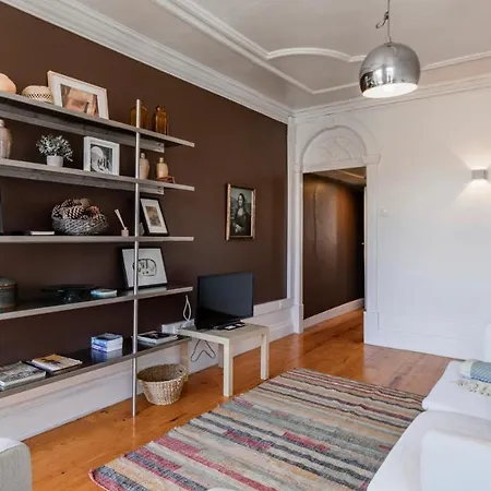 61 - Bright 2br W/ Balcony By Lovelystay Oporto