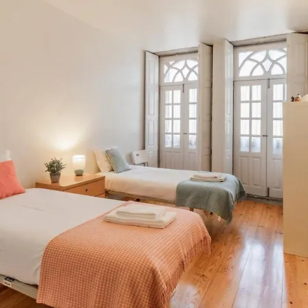 61 - Bright 2br W/ Balcony By Lovelystay Appartamento Oporto