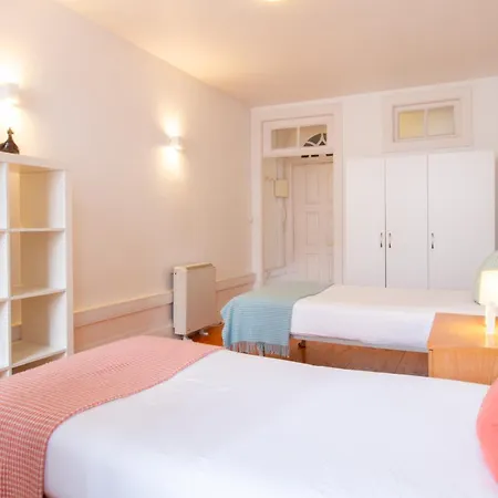 61 - Bright 2br W/ Balcony By Lovelystay Appartement