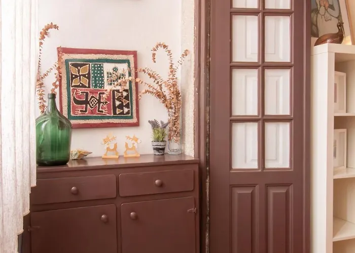 Lägenhet 61 - Bright 2br W/ Balcony By Lovelystay