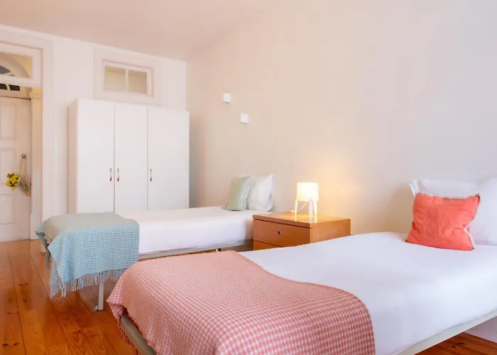 61 - Bright 2br W/ Balcony By Lovelystay Lejlighed