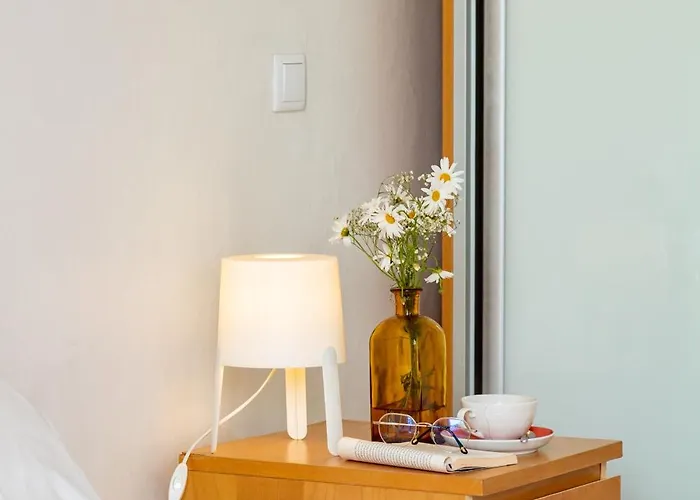 61 - Bright 2br W/ Balcony By Lovelystay Oporto