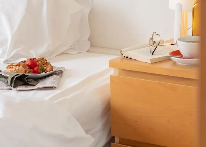 61 - Bright 2br W/ Balcony By Lovelystay * Porto