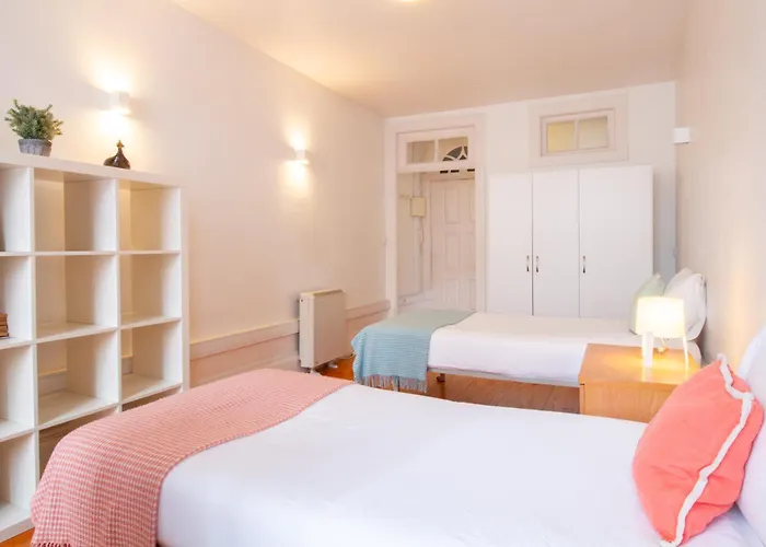 61 - Bright 2br W/ Balcony By Lovelystay Lägenhet