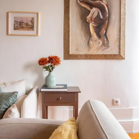 61 - Bright 2br W/ Balcony By Lovelystay * Porto