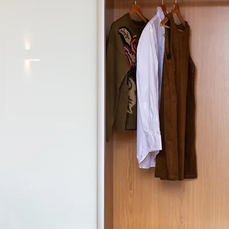 61 - Bright 2br W/ Balcony By Lovelystay